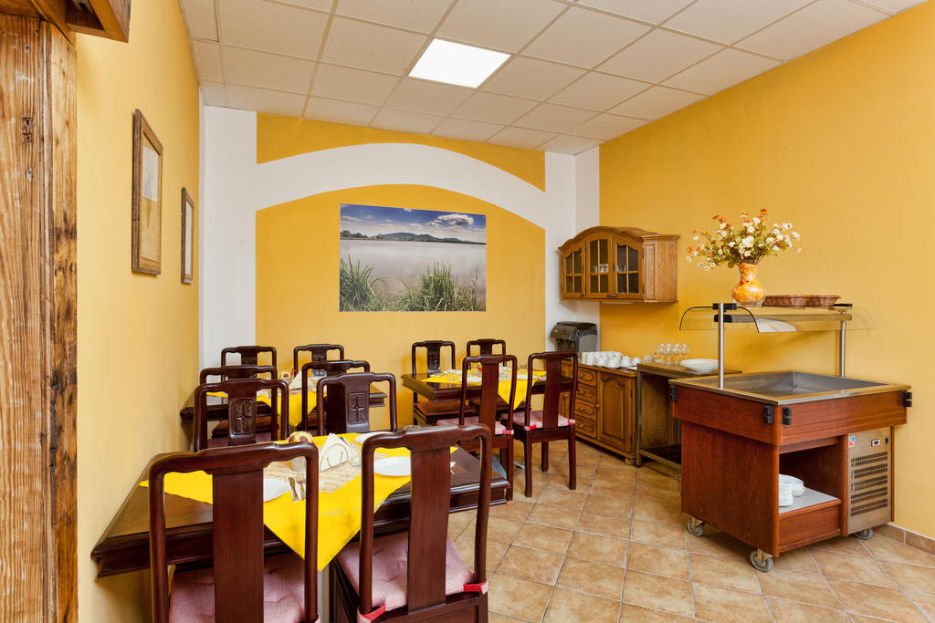 In Vino Bed & Breakfast Pohořelice Exteriör bild